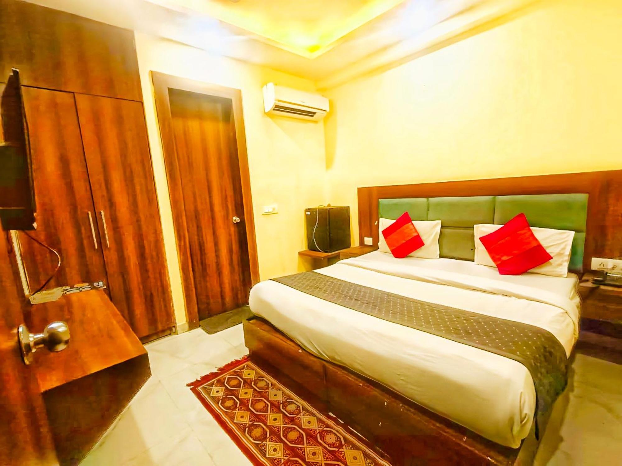 Glace Stay Inn Near Igi Airport New Delhi Exterior foto