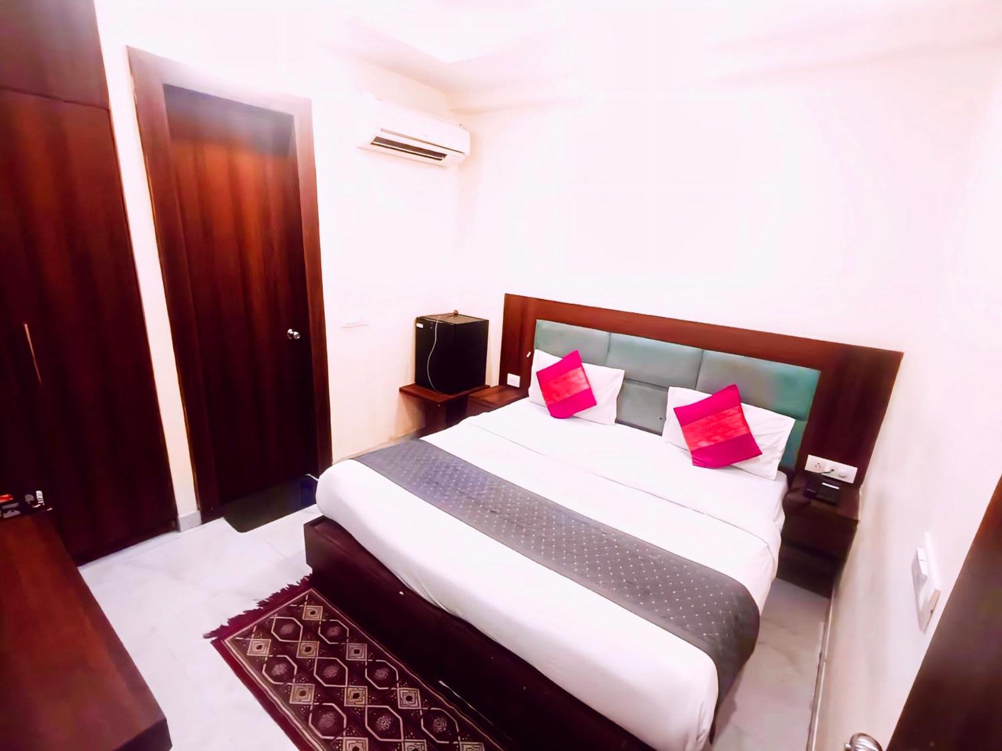 Glace Stay Inn Near Igi Airport New Delhi Exterior foto