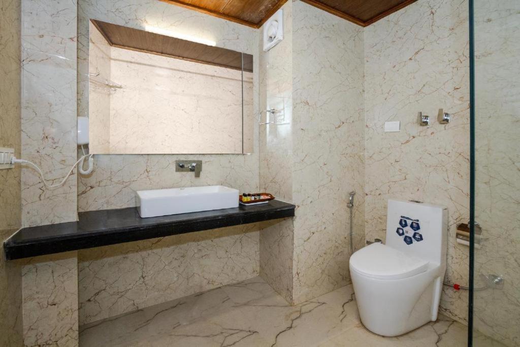 Glace Stay Inn Near Igi Airport New Delhi Exterior foto